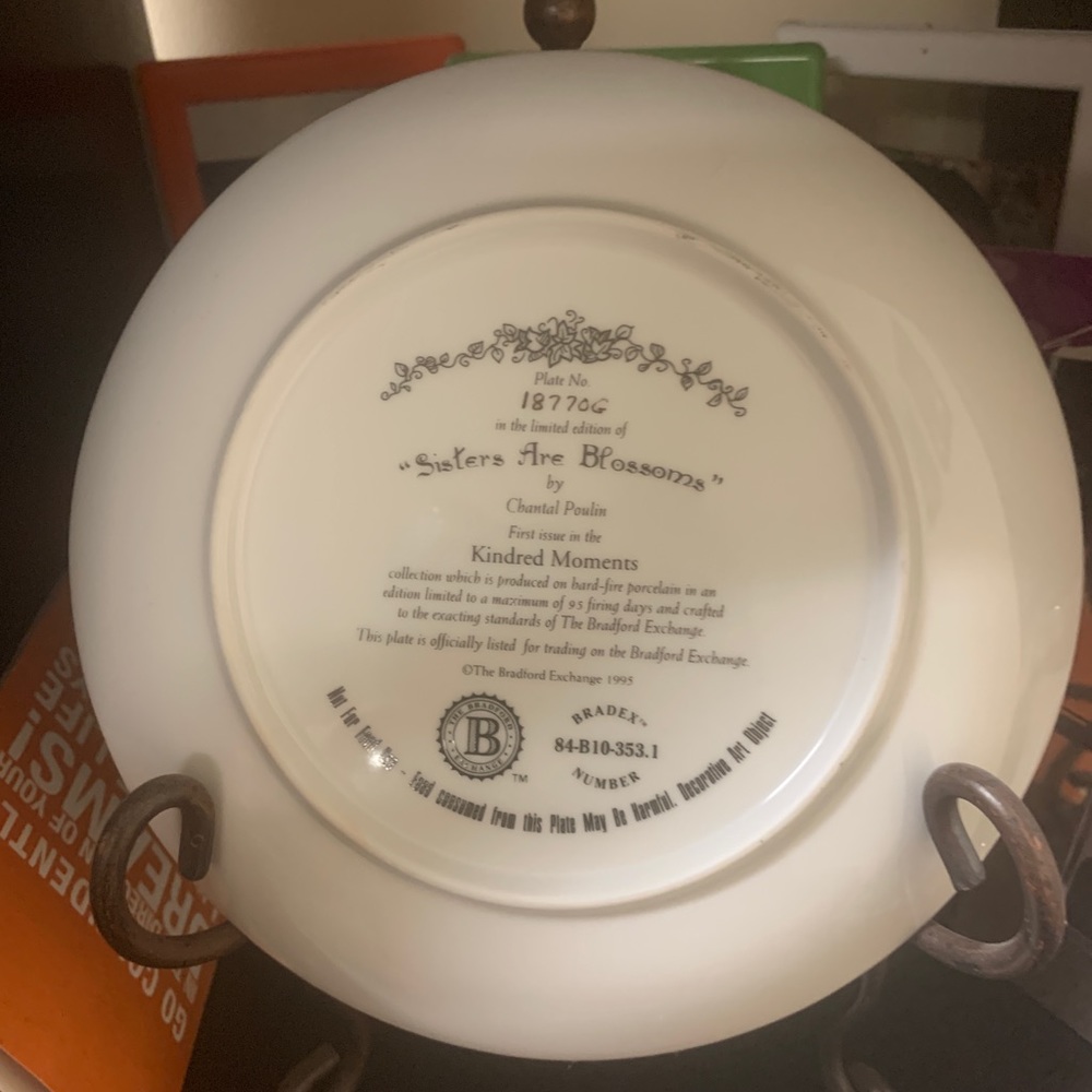 Original porcelain plate  the blossom sister